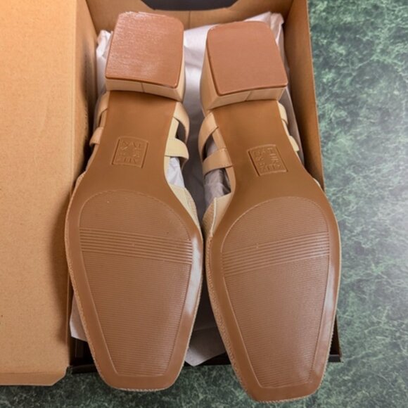 Naturalizer Women's Hattie Strappy Dress Pumps (Wide) - Picture 6 of 10